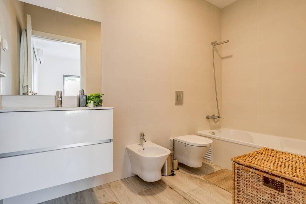 Happiness Apartment - 2Bedroom Apt In Aljezur Ngoại thất bức ảnh